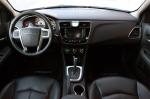 Chrysler 200 2011 года